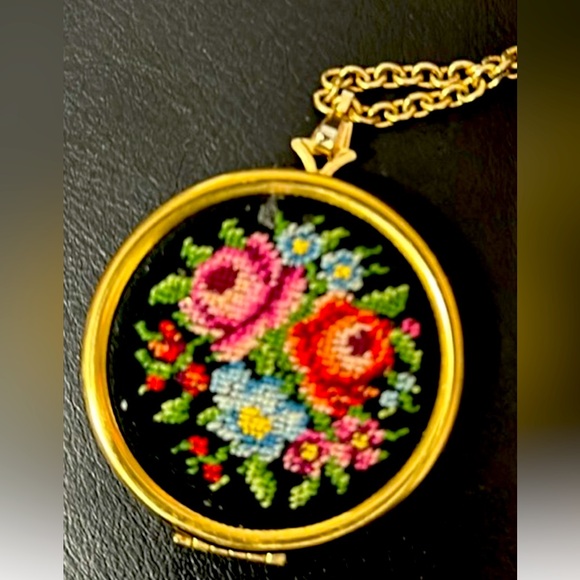 Vintage Embroidered Necklace - Picture 6 of 11